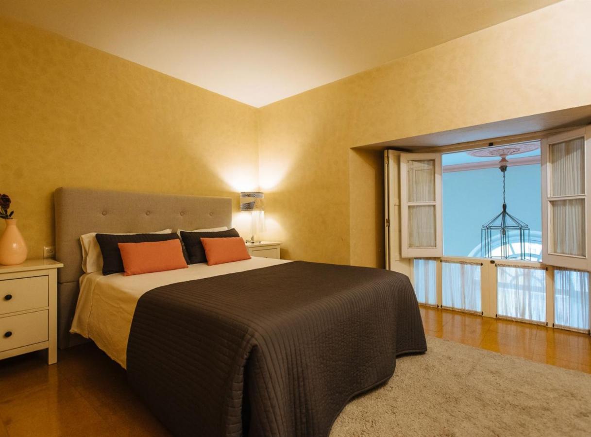 Pajaritos Suite Apartment - Private Parking Included Σεβίλλη Εξωτερικό φωτογραφία